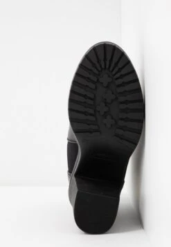 ONLY Shoes Onlboo Loop - Bottines À Talons Hauts - Black 15 ONLY Shoes Onlboo Loop - Bottines À Talons Hauts - Black -Mode Soldes 0b833309edb04001bfe099ff12efc393