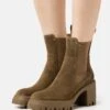 Pier One Leather - Bottines À Talons Hauts - Khaki 2 Pier One Leather - Bottines À Talons Hauts - Khaki -Mode Soldes 10d4c9e105d64d04a37d36749ce2db19
