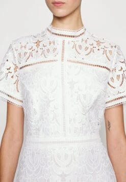 IVY OAK Marianna - Robe De Soirée - Snow White -Mode Soldes 11e6b019a3ea4d9e9418a6c4152c6531