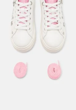 Barbie X Aldo Sneakers - Baskets Basses - Pink -Mode Soldes 1571575ebb5548409492fb6d1af3638c