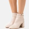 Anna Field Boots À Talons - Beige 1 Anna Field Boots À Talons - Beige -Mode Soldes 4a3bd35cedd54791a89680037813fd95