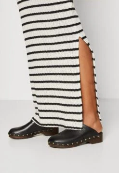 Anna Field Robe Pull - Black/White -Mode Soldes 54490a015b364a8f8ae5391c2abf0c31