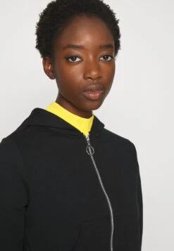 Even&Odd Sweat Zippé - Black 11 Even&Odd Sweat Zippé - Black -Mode Soldes 7bbda7e26c574ebdab9650a38dd1604e