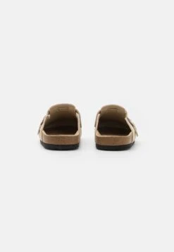 Pier One Leather Unisex - Chaussons - Beige -Mode Soldes 7fc4209f0b9d443b96717beece6deee4