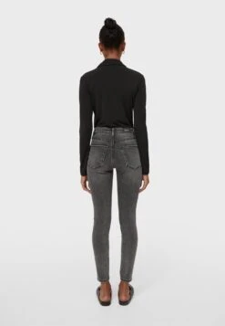 Stradivarius Mit Hohem Bund - Jean Slim - Dark Grey 9 Stradivarius Mit Hohem Bund - Jean Slim - Dark Grey -Mode Soldes af1ec90082544a8a9cde8dbddab57d2a