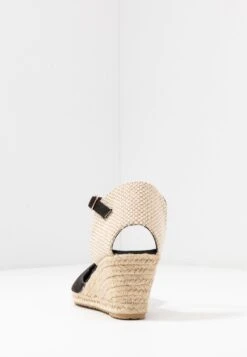 Escarpins Compensés - Black -Mode Soldes ba5430fa9b43405a805aad38354d4bd2