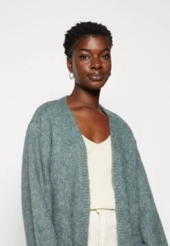 Kaffe Alioma Cardigan - Gilet - Balsam Green Melange -Mode Soldes bb4fb48dabea45ad927a61060a47f597