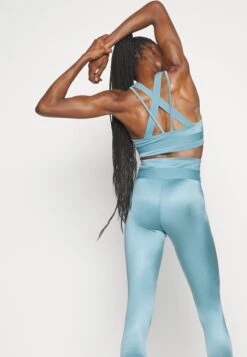 Puma Mid Impact Strong Shine Bra - Brassières De Sport À Maintien Normal - Bold Blue -Mode Soldes c0eac5e3e0f74cf183f334c5522a3b88