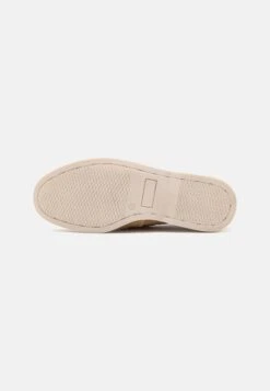 Pier One Leather Unisex - Chaussures Bateau - Beige 12 Pier One Leather Unisex - Chaussures Bateau - Beige -Mode Soldes df77dd037ba746e7a11c216a0cf8dae9